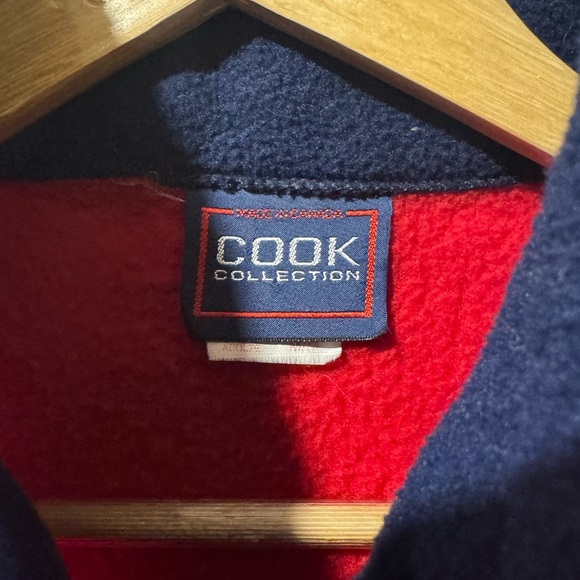 Vtg. Victoria Canada Vest - Picture 4 of 8